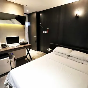 Hertz Hotel