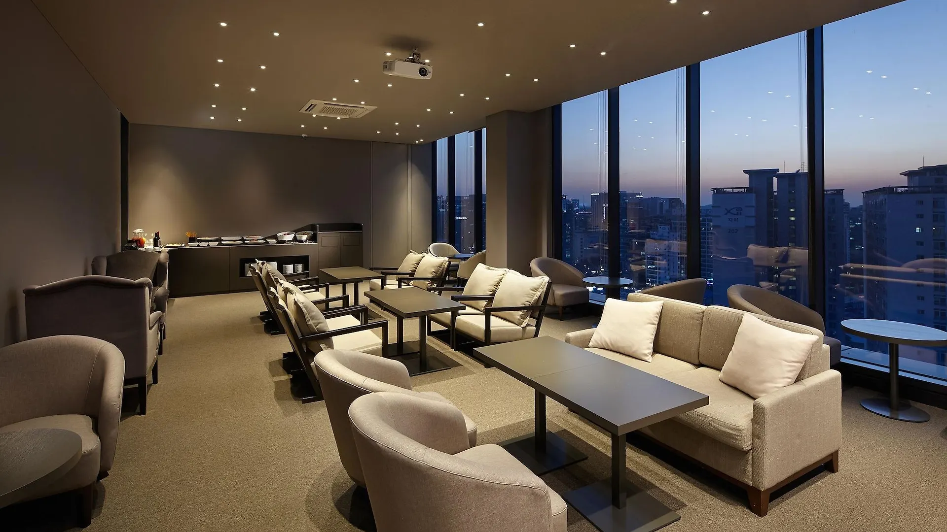 Shilla Stay Guro - Guro Digital Complex Station Seoul